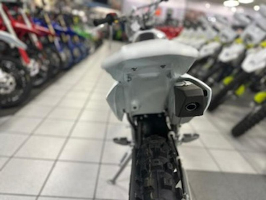 2026 Kawasaki KLX®140R