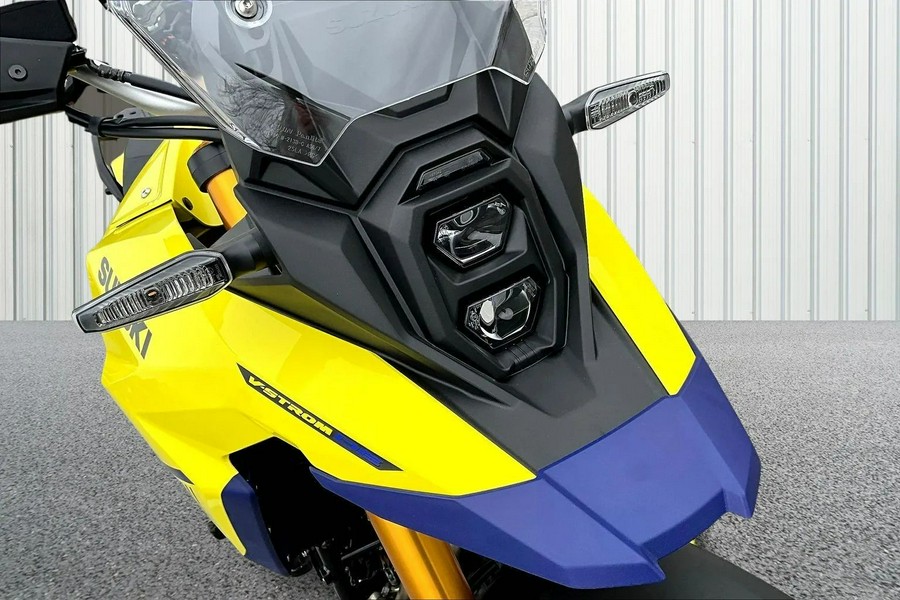 2025 Suzuki V-STROM 800DE