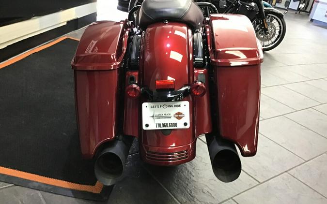 2023 Harley-Davidson® Street Glide® Special Heirloom Red Fade
