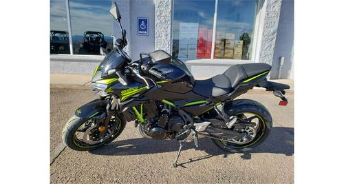 2020 Kawasaki Z650 Review (11 Fast Facts – Urban + Sport Motorcycle)