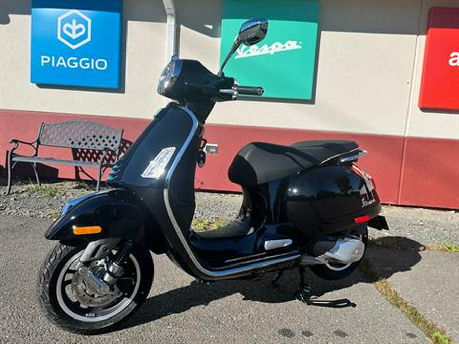 2024 Vespa GTS Super 300