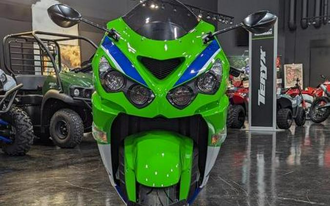 2024 Kawasaki Ninja® ZX™-14R 40th Anniversary Edition ABS