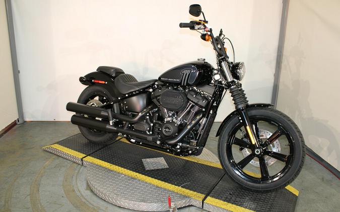 New 2024 Harley-Davidson Street Bob 114 Cruiser FXBBS Motorcycle For Sale In Miami, Florida