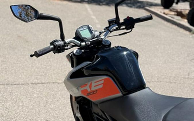 2023 KTM Duke 200