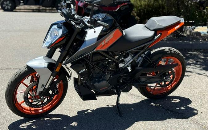 2023 KTM Duke 200