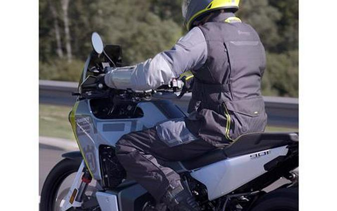 2025 Husqvarna Norden 901