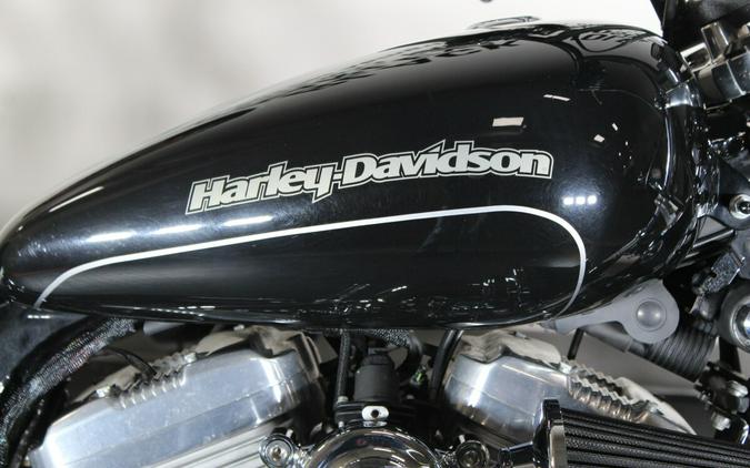 2016 Harley-Davidson® XL 883L SuperLow®
