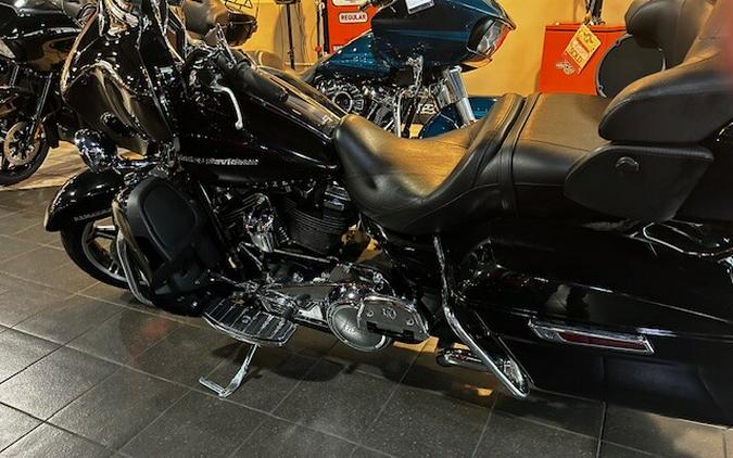 2021 Harley-Davidson Ultra Limited Black