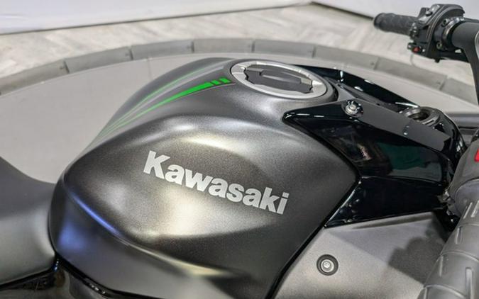 2024 Kawasaki Ninja 650 Metallic Matte Graphenesteel GrayEbony