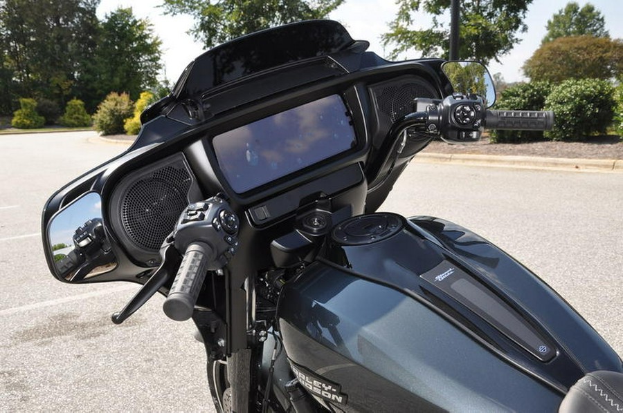 2025 Harley-Davidson® FLHX - Street Glide®