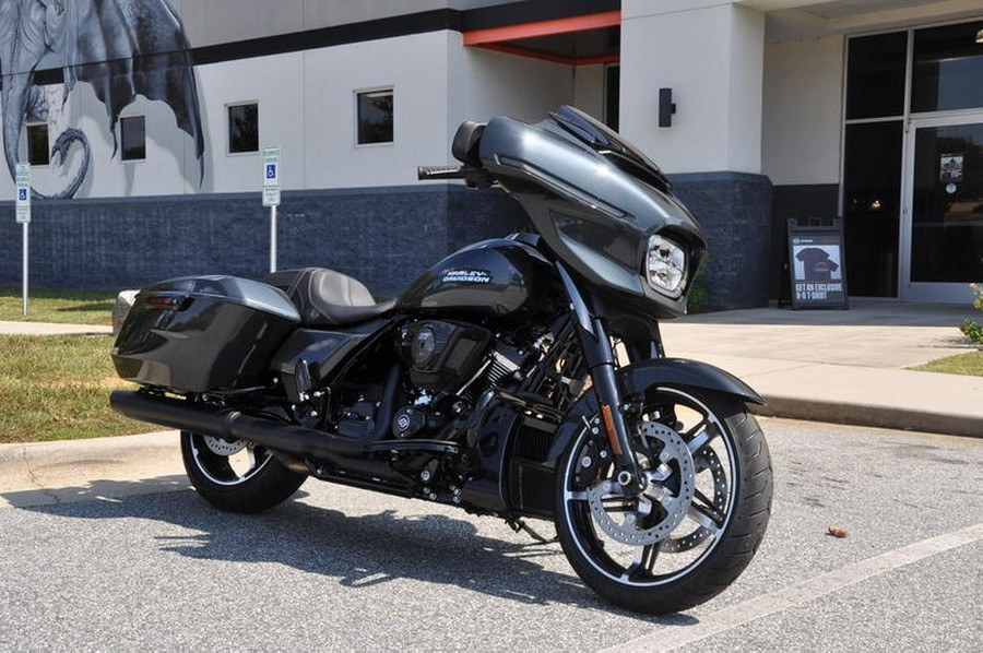 2025 Harley-Davidson® FLHX - Street Glide®