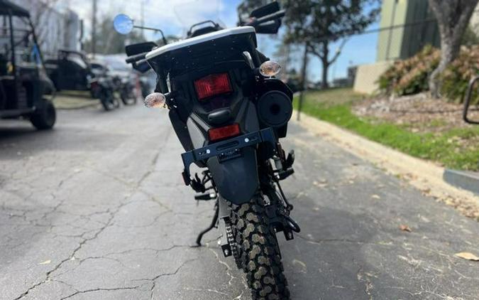 2025 Kawasaki KLR®650 Pearl Crystal White/Metallic Carbon Gray ABS