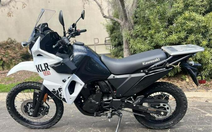 2025 Kawasaki KLR®650 Pearl Crystal White/Metallic Carbon Gray ABS
