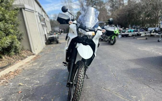 2025 Kawasaki KLR®650 Pearl Crystal White/Metallic Carbon Gray ABS