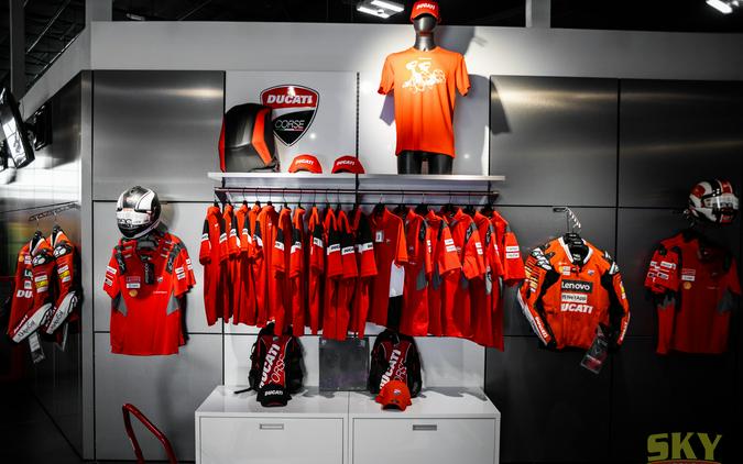 2026 Ducati Desmo450 EDX