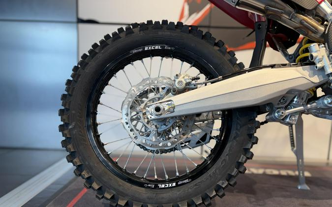 2026 Ducati Desmo450 EDX