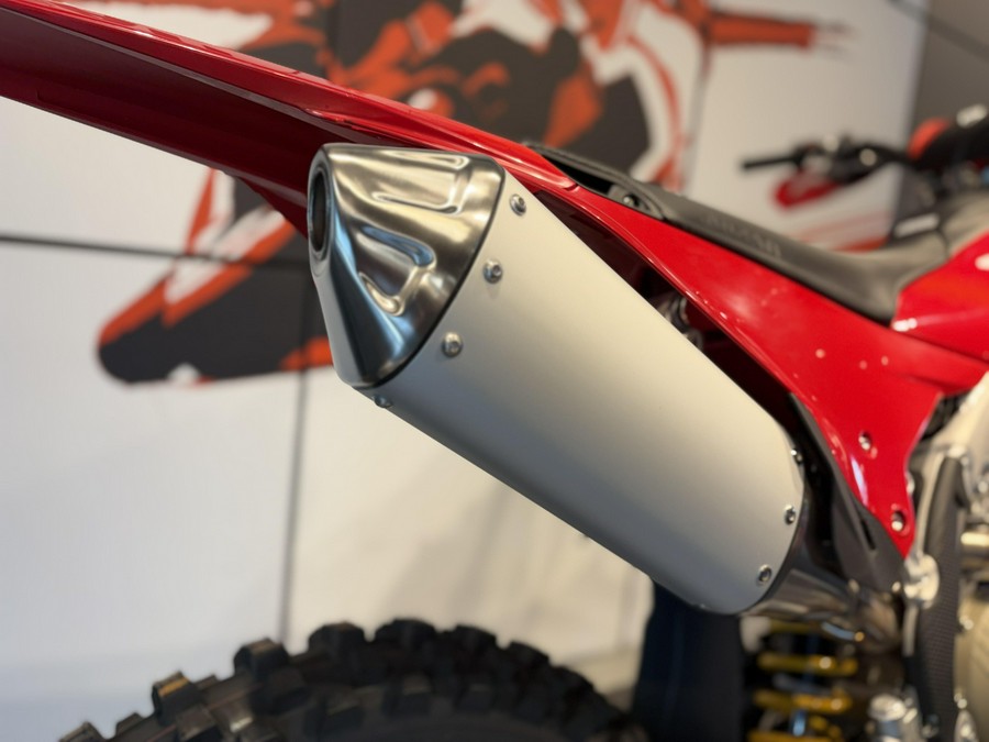 2026 Ducati Desmo450 EDX