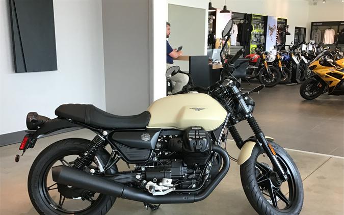 2027 Moto Guzzi V7 Stone
