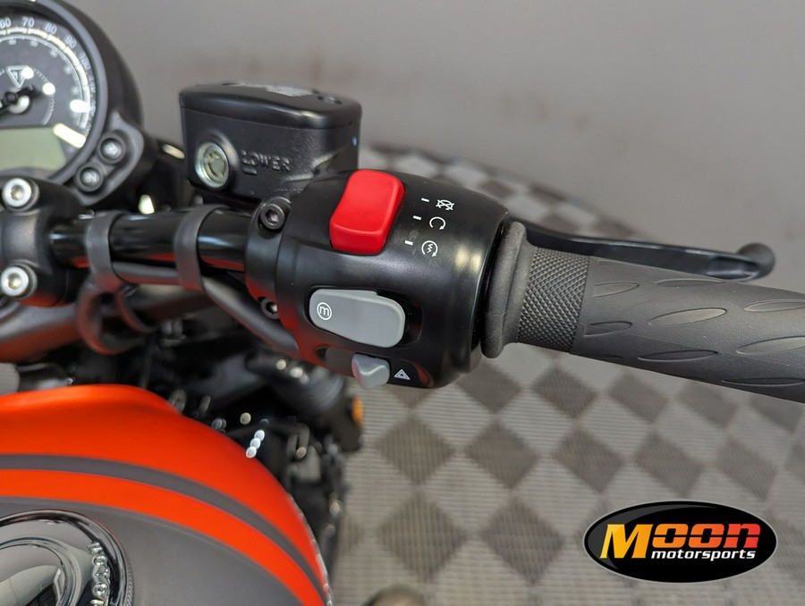 2025 Triumph Bonneville Bobber