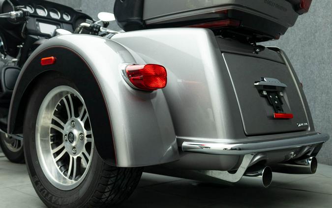 2016 HARLEY DAVIDSON FLHTCUTG TRI GLIDE ULTRA CLASSIC TRIKE W/ABS