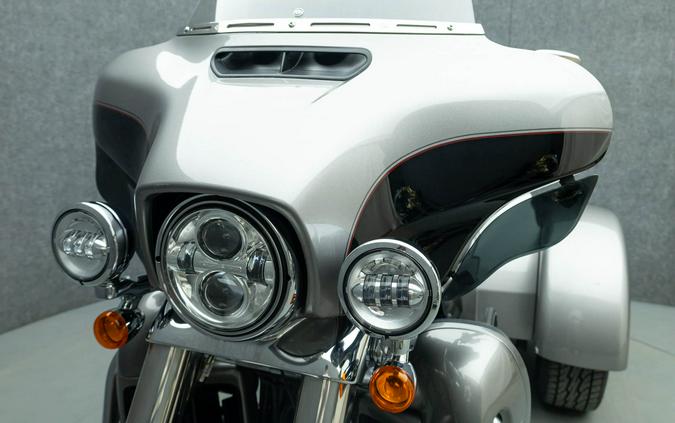 2016 HARLEY DAVIDSON FLHTCUTG TRI GLIDE ULTRA CLASSIC TRIKE W/ABS