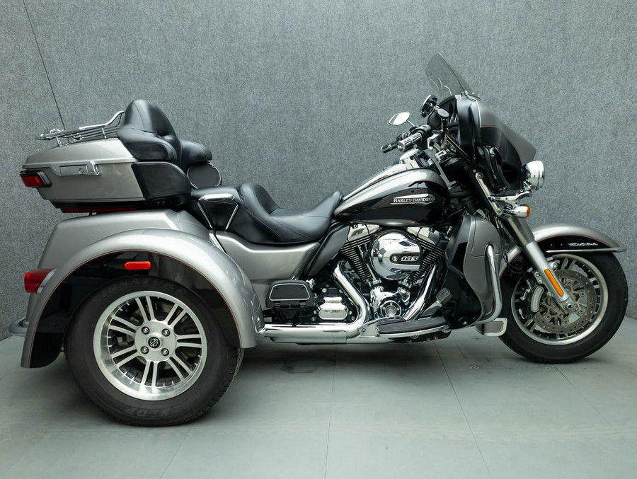 2016 HARLEY DAVIDSON FLHTCUTG TRI GLIDE ULTRA CLASSIC TRIKE W/ABS