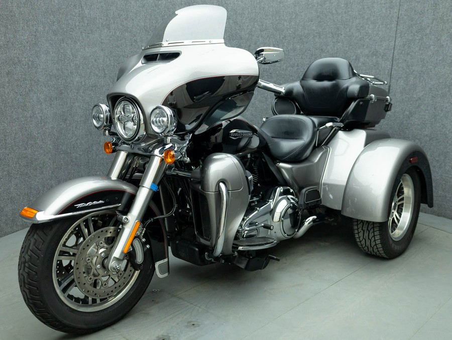 2016 HARLEY DAVIDSON FLHTCUTG TRI GLIDE ULTRA CLASSIC TRIKE W/ABS