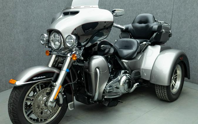 2016 HARLEY DAVIDSON FLHTCUTG TRI GLIDE ULTRA CLASSIC TRIKE W/ABS