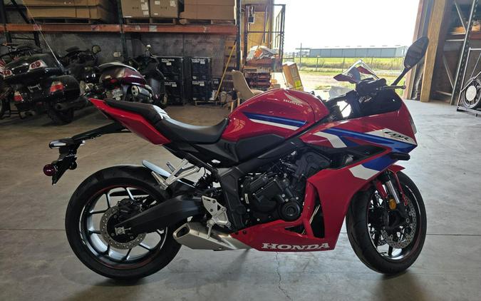 2025 Honda CB650R E-Clutch