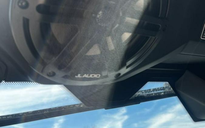 2026 Can-Am Defender MAX Limited HD11