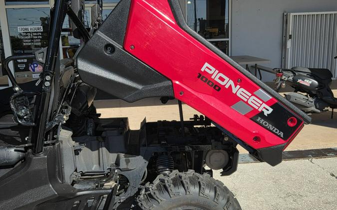 2024 Honda Pioneer 1000-6 Deluxe Crew