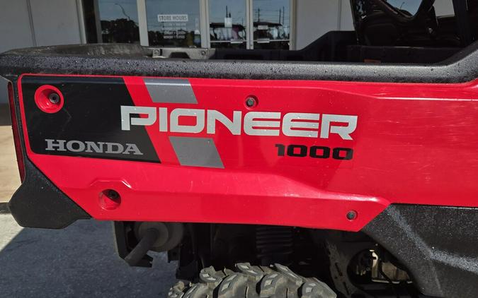 2024 Honda Pioneer 1000-6 Deluxe Crew
