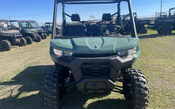 2026 Can-Am Defender HD7