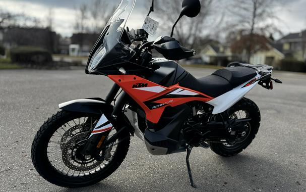 2023 KTM Adventure 890