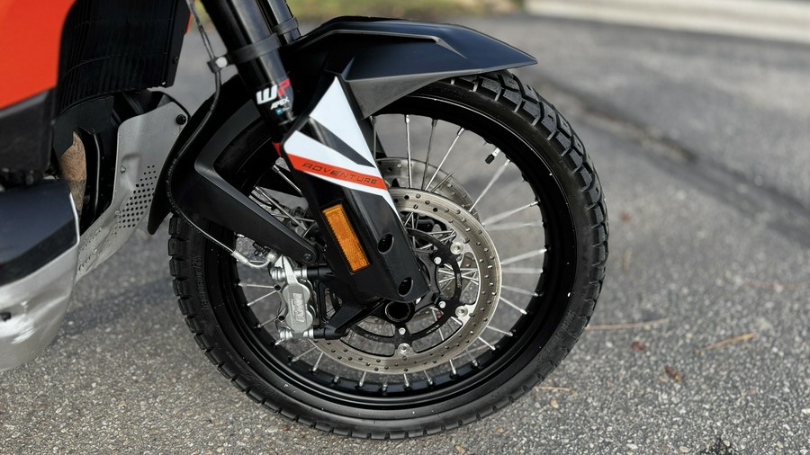 2023 KTM Adventure 890