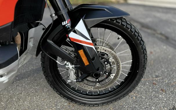 2023 KTM Adventure 890