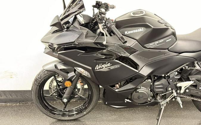 2026 Kawasaki Ninja® 500 ABS Metallic Flat Spark Black