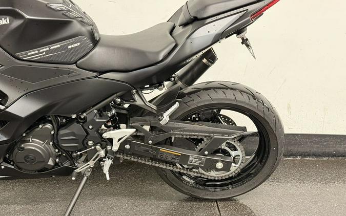 2026 Kawasaki Ninja® 500 ABS Metallic Flat Spark Black