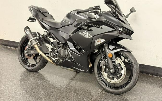 2026 Kawasaki Ninja® 500 ABS Metallic Flat Spark Black