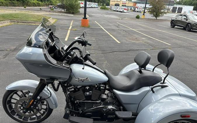 2024 Harley-Davidson® FLTRT - Road Glide® 3