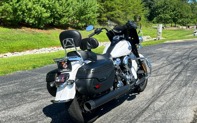 2025 Harley-Davidson Softail FLHC - Heritage Classic