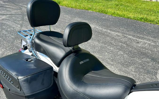 2025 Harley-Davidson Softail FLHC - Heritage Classic