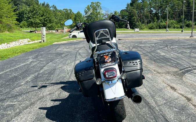 2025 Harley-Davidson Softail FLHC - Heritage Classic