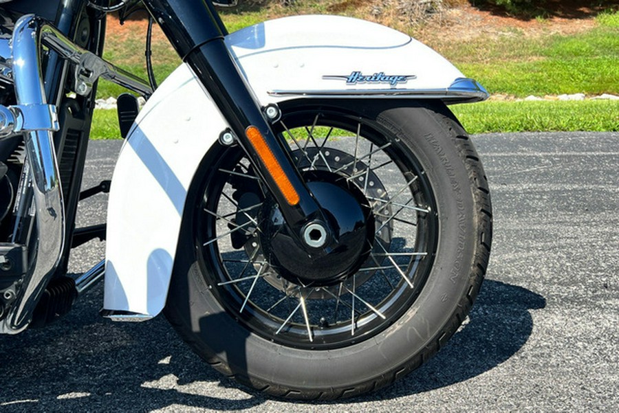 2025 Harley-Davidson Softail FLHC - Heritage Classic