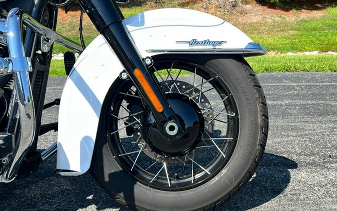 2025 Harley-Davidson Softail FLHC - Heritage Classic