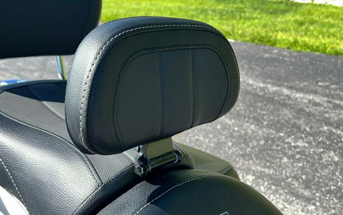 2025 Harley-Davidson Softail FLHC - Heritage Classic