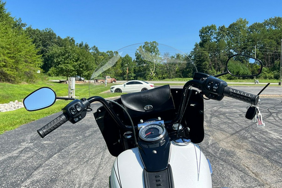 2025 Harley-Davidson Softail FLHC - Heritage Classic
