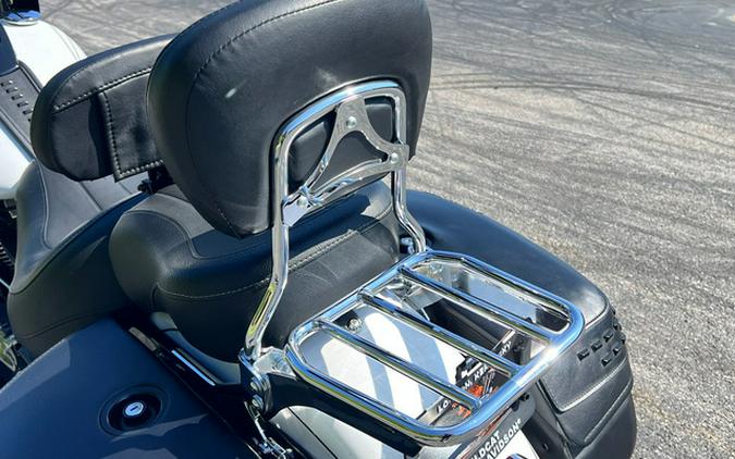 2025 Harley-Davidson Softail FLHC - Heritage Classic