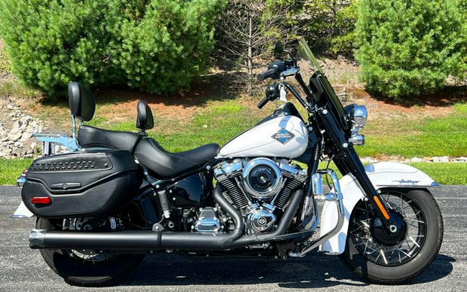 2025 Harley-Davidson Softail FLHC - Heritage Classic