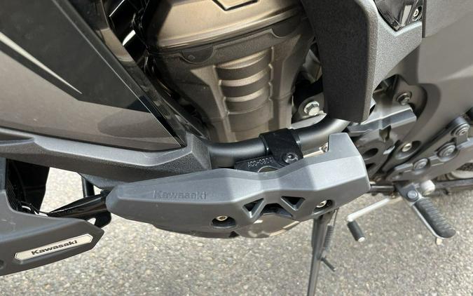 2023 Kawasaki Versys® 1000 SE LT+